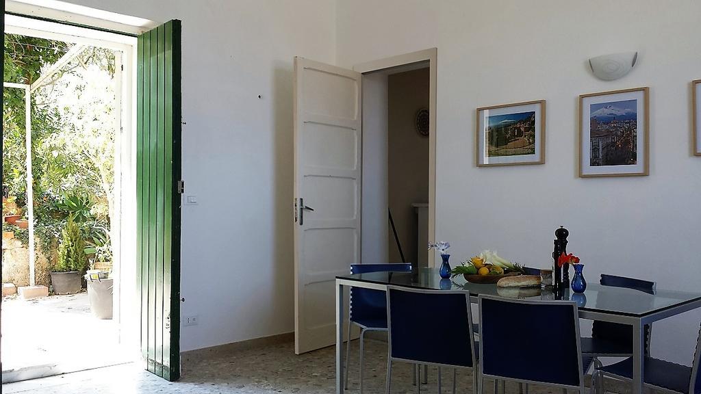 Casa Lorenzo Apartment Porticello Bagian luar foto
